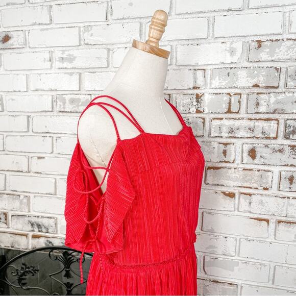 Express Vibrant Red A-Line Crinkle Material Laced Shoulders Retro Midi Dress M - Picture 5 of 9